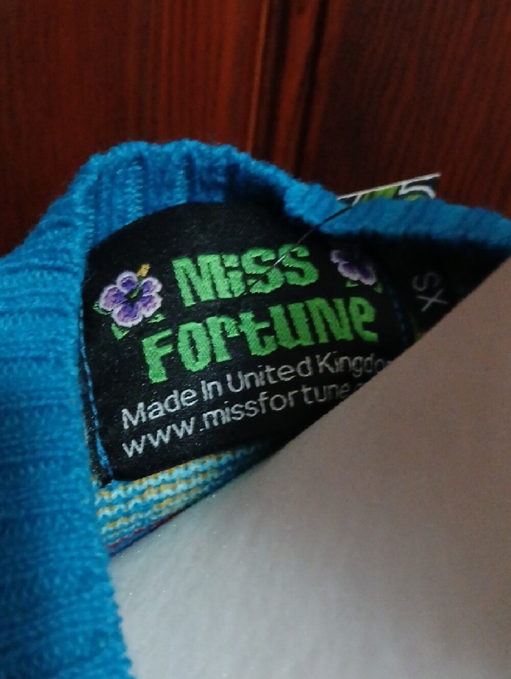Womens Pinup Sweater - Picture 5 of 5